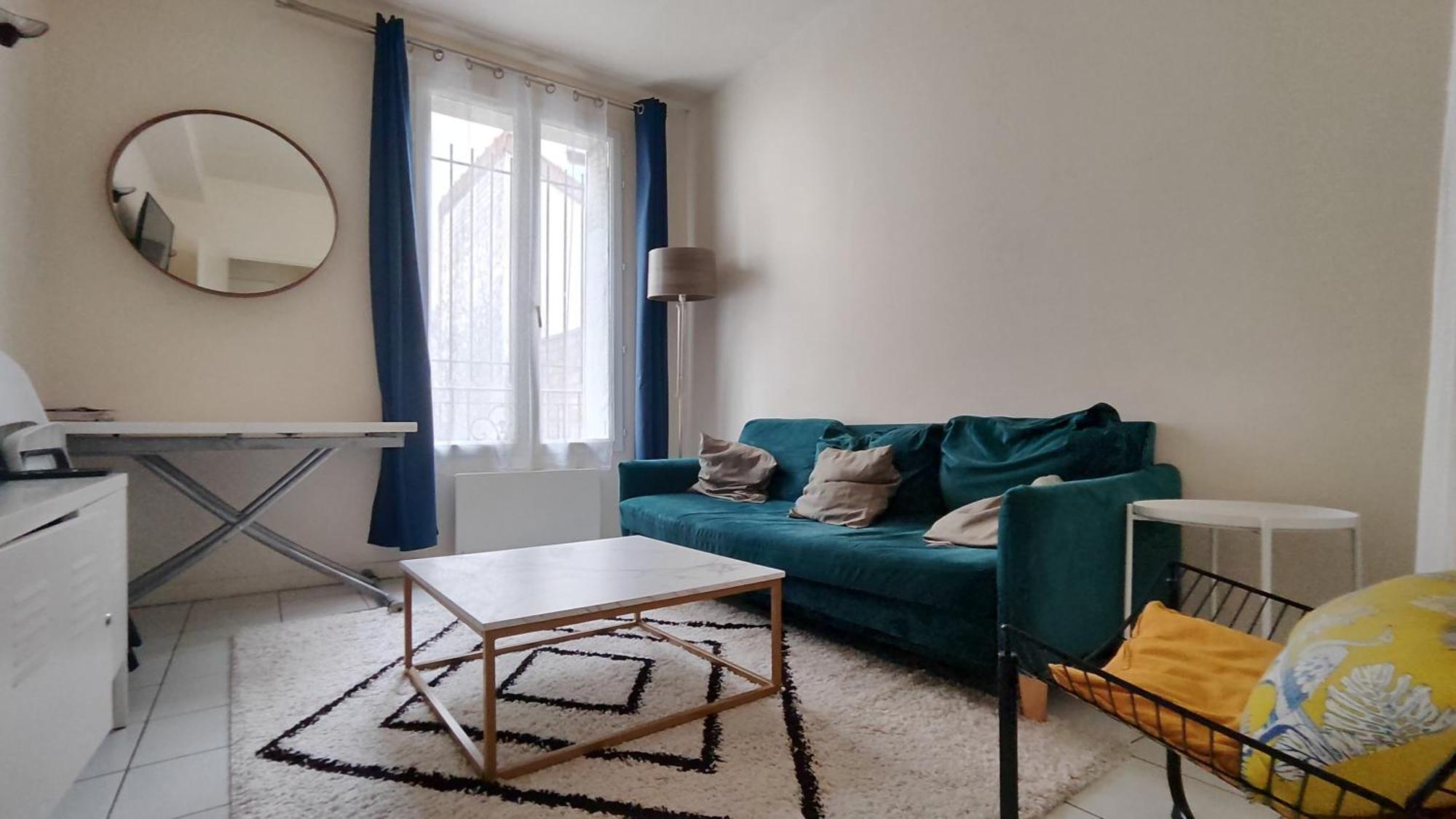 Modern 1 Bedroom Apartment Near The Metro. Ивры-Сур-Сеине Экстерьер фото