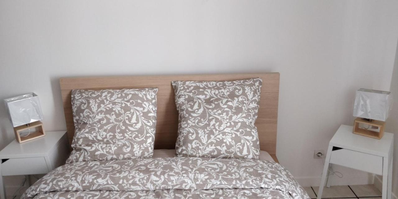 Modern 1 Bedroom Apartment Near The Metro. Ивры-Сур-Сеине Экстерьер фото
