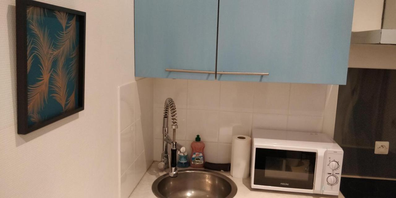 Modern 1 Bedroom Apartment Near The Metro. Ивры-Сур-Сеине Экстерьер фото