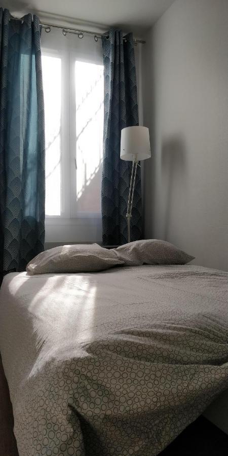Modern 1 Bedroom Apartment Near The Metro. Ивры-Сур-Сеине Экстерьер фото