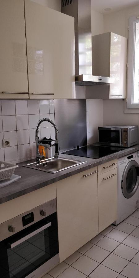 Modern 1 Bedroom Apartment Near The Metro. Ивры-Сур-Сеине Экстерьер фото